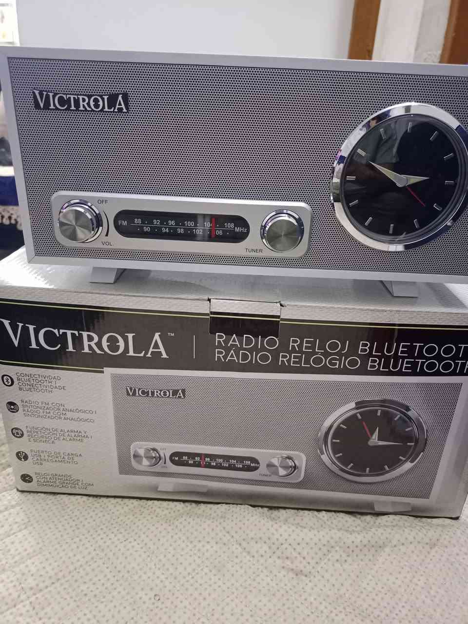 السلام عليكم ساعة منبه وسبيكر صوت عالي وراديو ماركة VICTROLA لوك كارتون السعر 35


**إذا كنت صاحب هذا الإعلان وتريد حذفه لأي سبب، رجاءا أرسل رسالة إلى الدعم الفني**