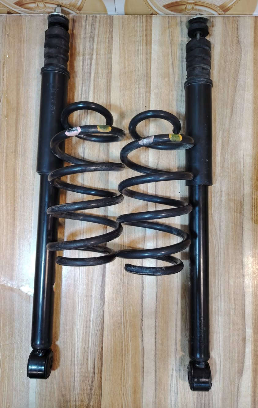 السلام عليكم
من رخصه الأدمن غراض رينو لوكان ٧ راكب
تفصيخ اصليات شرط الشغل للأتصال
***********
