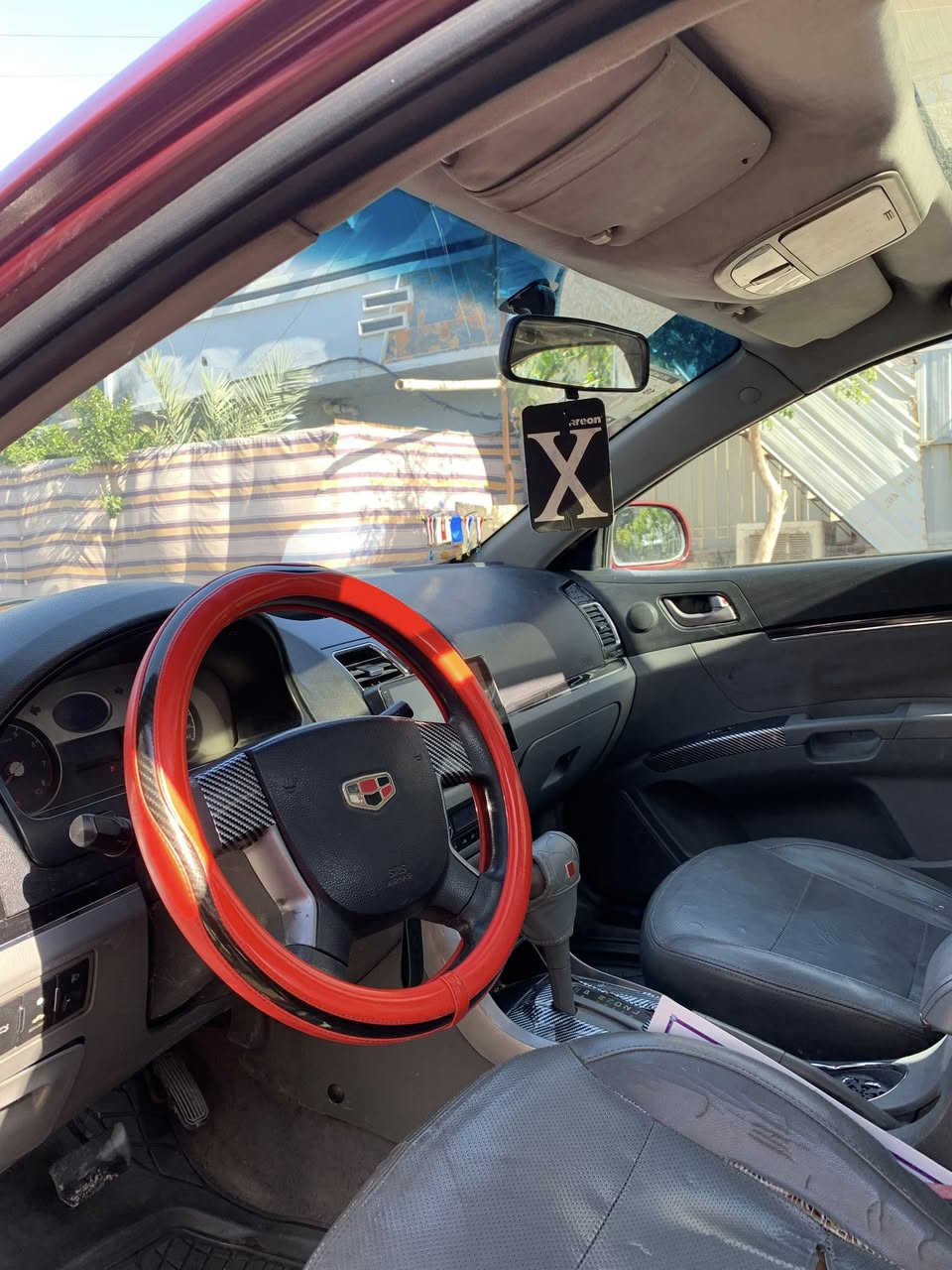 سلام عليكم جيلي امكراند ٧ موديل ٢٠١٣ فقط بنيد صبغ ودور جاملغ خلفي اثر خياس ملكطي  ماشيه ١٨٠ الف سياره محوره مكينه كورلا نحله  ١٨٠٠ كلش جديده مكينه كير حداديه تبريد  ثلج  كهربائيات كلها شغاله معايزه برغي سياره اربيل باسم شركه وشركه ماموجوده حاليا اكفلها من سرقه والعشائر والغرماات علمن اني اروح واجي بيها لربيل كل ١٥ يوم وسياره وين ميعجبك دكها حاسبها لا اشاره حجز ولا اي شي بيها وجاهزه ع اخر حبايه  سعرها ٣٧ وبي مجال قليل مكانها بغداد الشعله ***********
