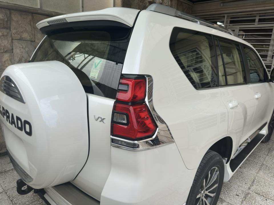 23 vxباب اول اربع كامرات مكفوله  دبل ماوس ماشيه 33 ساز تحويل ثاني يوم باسمي سعر 55000 $ وبيه مجال***********
