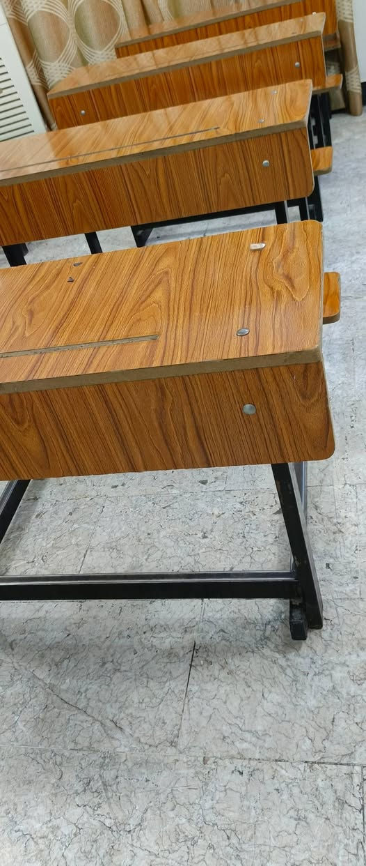 متاح رحلات نظيفات
قياس ١٠٠×٧٠×٦٠ 
مكاني بالكوت
***********
‏‪***********‬‏
