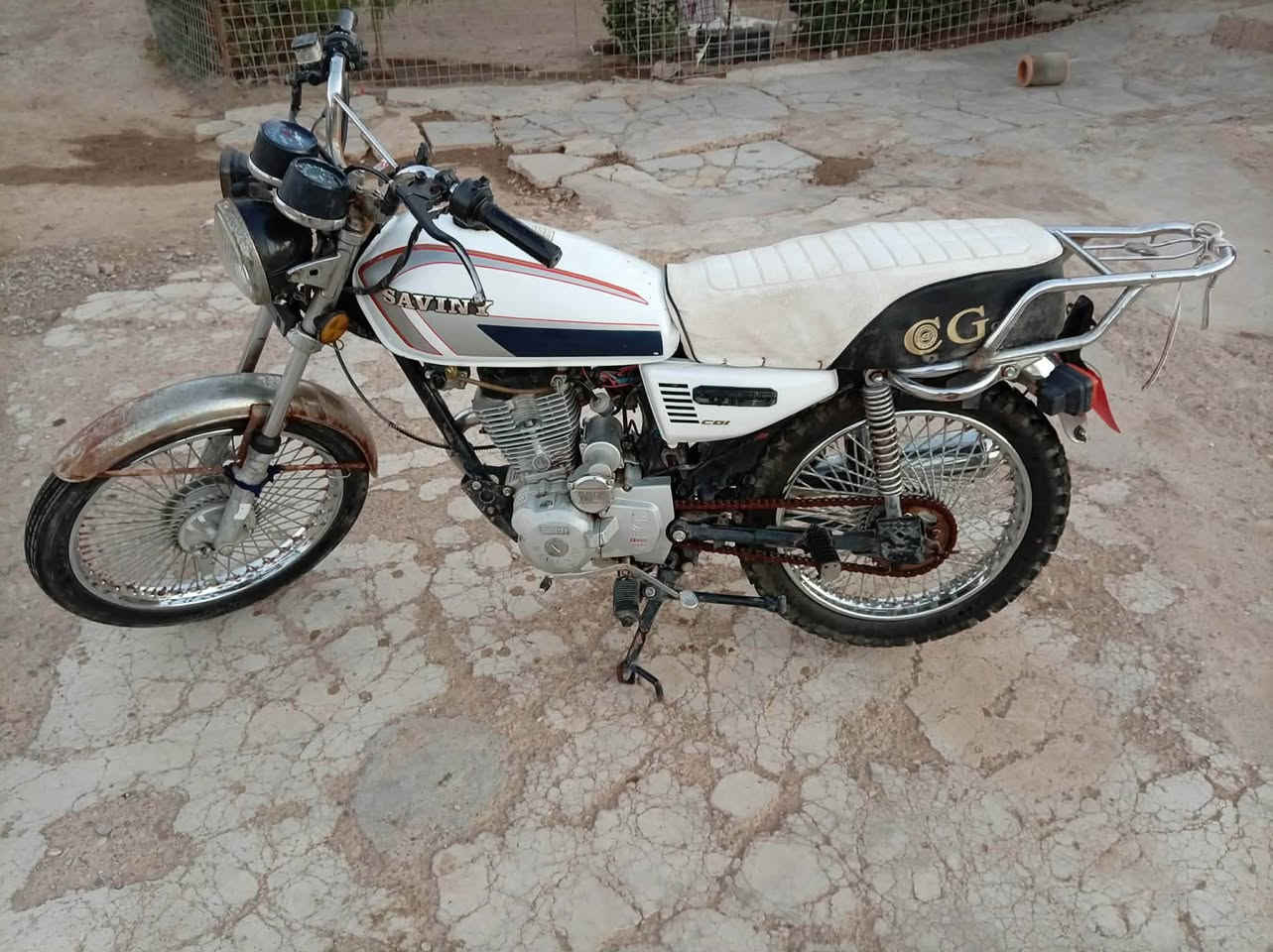 للبيع دراجه 5 كير موديل 20 محرك مفتوح كهربائيات كله شغال سعر 380 وبي مجال قليل ***********
