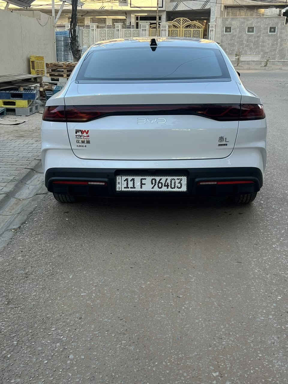 السلام عليكم
BYD QIN L

للبيع موديل 2025 فول قماره حديد بطاريه 80 كيلو داخل السياره أوف وايت 

ماشيه 10 الف السياره كفاله عامه ماعده ملاحظه رصعه صغيره بالقماره ومبينه بالصور وحده بالبنيد مامبينه نهائيا رقم بغداد بأسمي ومعروفه مواصفاته 

السعر 24250 

الشاشه محدثه وجميع البرامج بيه 

*********** يوجد واتساب
