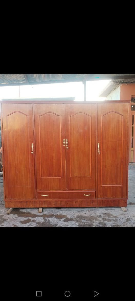 السلام عليكم كنتور صاج حطاطة ٤ابواب السعر ١٩٠ وبي مجال قليل للاستفسار خاص اوالاتصال على الارقام التالية ***********
*********** فلوجة قرية المختار
