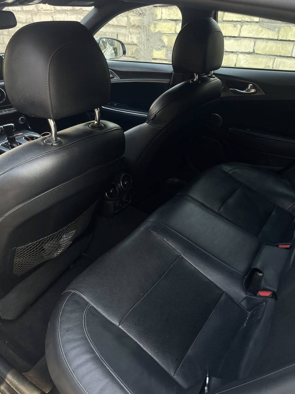 ستنكر 2018 6 سلندر المرغوب 3300 توين تيربو
رقم اربيل 
GT1
مواصفات قريبه على  فول
٥ وضعيات قيادة ( كومفورت - سبورت - نورمال - ايكو - كوستم )
تراكشن  انزلاق
اوتو هولد
اوتو ستوب
حساسات ٣٦٠ 
تدفئة ستيرن
تدفئة بلكشنات ثنينهن
شاشه كار بلي 
عدادات سرعه شاشه جبيره تعتبر دجتال 
قطعتين تبريد
مري شفط
مري قلاب
اشاير بلمري
دخول ذكي 
اناره داخليه ( متغير اللون من الشاشه) بلادية
ماشية 76 الف 
سنوية وهزه جديده بشهر بشهر ٧ سويتها
صدر امامي جديد تايرات جديده
حادثها جاملغ خلفي + جاملغ امامي  خفيف  طخطخات مصلحهن سونار موجود بدون شاصي بجمها مابي شي
عنواني بغداد شارع فلسطين 
رايدها 175$ الي يشوفها هواي يركب اغاتها ان شاءالله
***********
