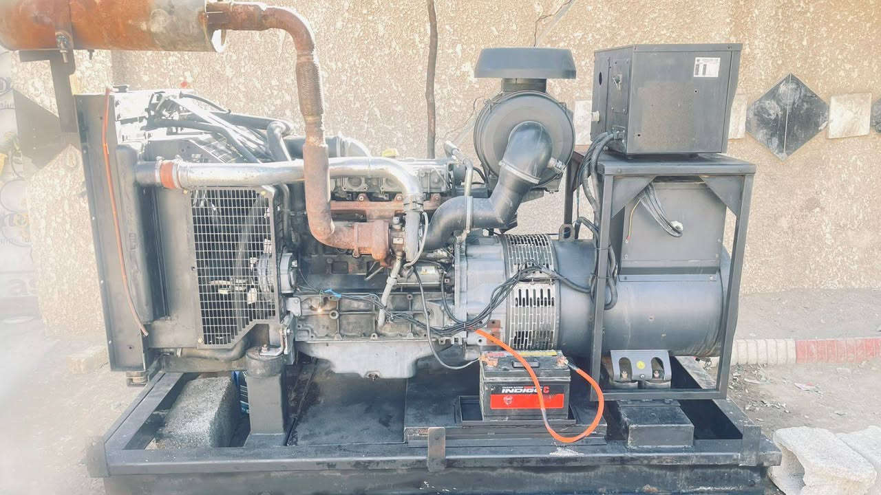 سلام عليكم مولد دويز أبو الصاروخ نظام تبريد ماء  4بستم نظام سوبر  100كي في 400امبير  جدا جدا جديده 
نظام سبيد حماية كامله فول مواصافات   مع تانكي 1000لتر حديد ثقيل
مكان بغداد  رقم ***********
