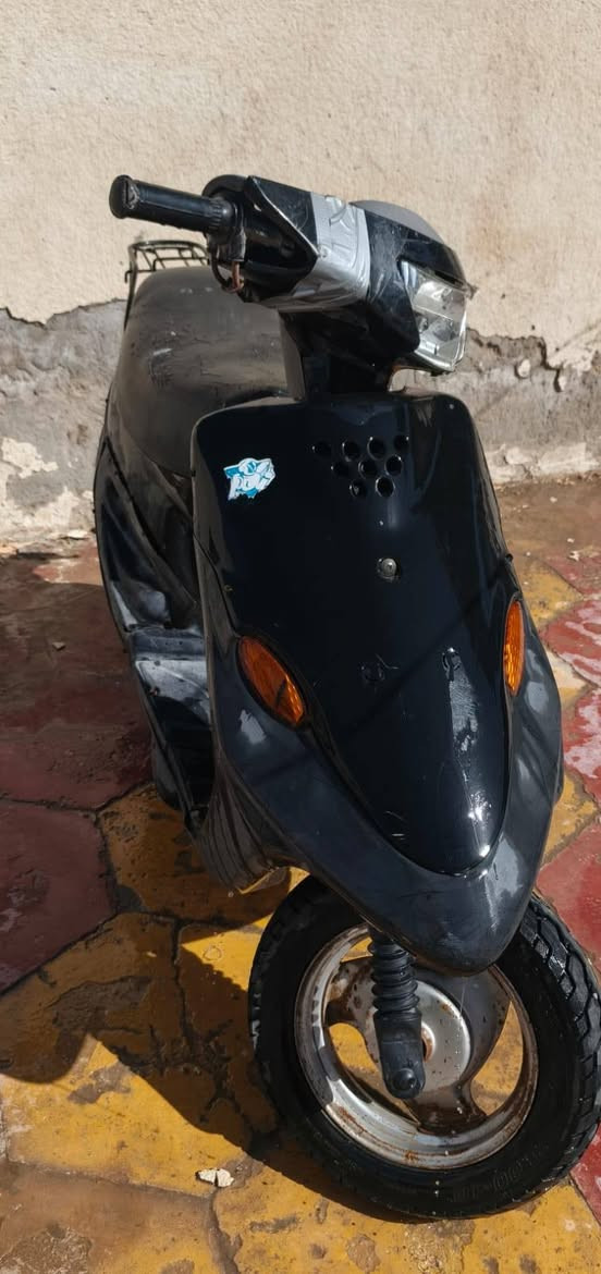 سلام عليكم دراجة بيجي للبيع دراجة نضيفة محركة ناعم مفتوحة مرة وحدة كهربئيات كلة شغالة مكان الرميثة للاستفسار *********** بي وتساب
