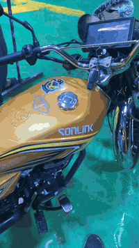 دراجه سولنك موديل ٢٠٢٥للبيع الدراجه جديده كلش السعر ٨٥٠الاتصال على ***********
