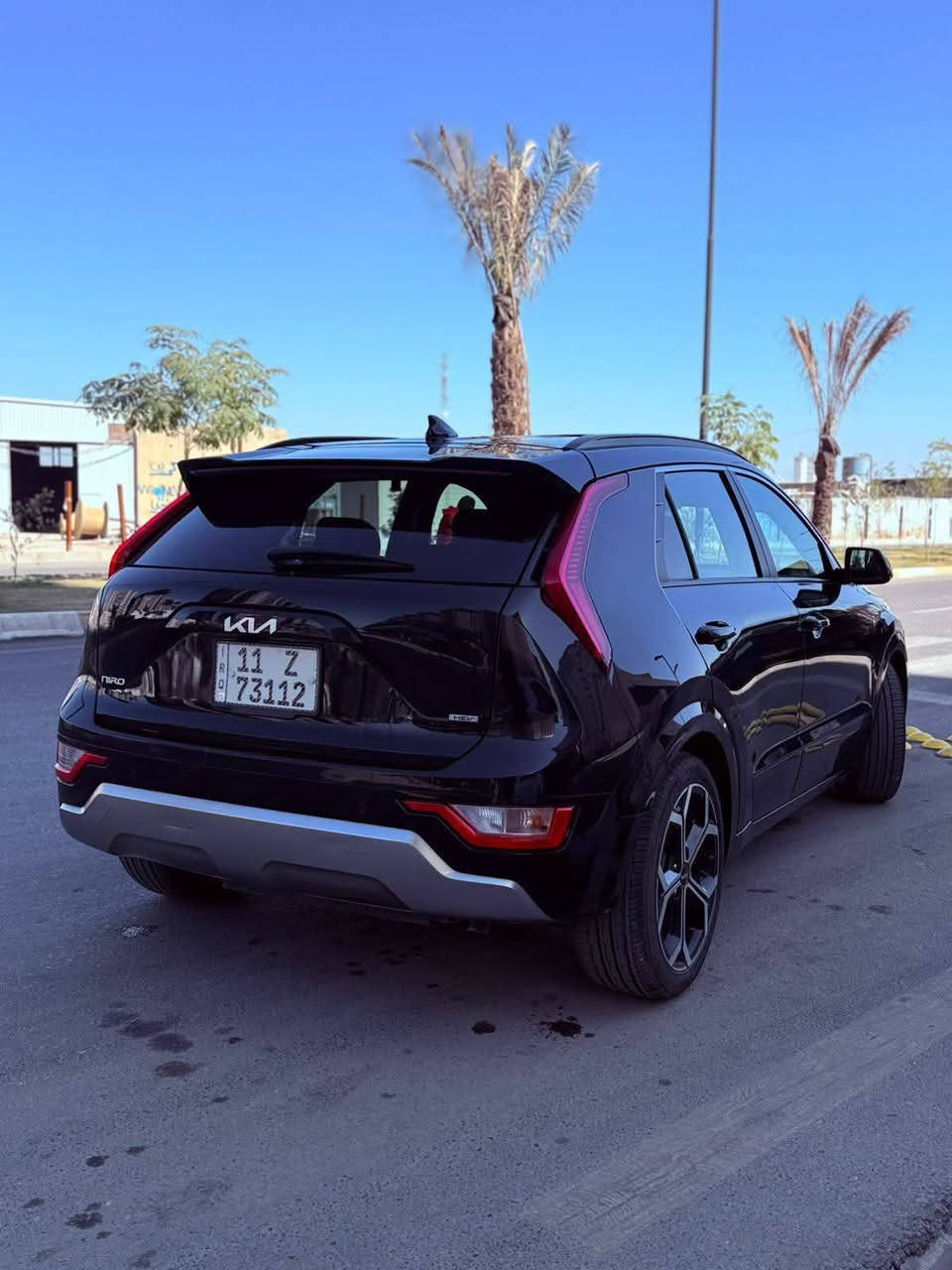 كيا نيرو هايبرد موديل 2023  للبيع
اذا تريد سيارة SUV كورية عائلية تجمع بين الفخامة و الأقتصاد ( تفول مرة بالشهر ) وارد امريكي باسمي 
السياره خير من الله نظافه وبيها مواصفات بعد احلا من السياره لون اسود 
السياره مرقمه وكامله ومصلحه رقم بغداد 
السياره حادثها بنيد وجاملغ سايق صبغ سونار موضح بالصور + صور الحادث مرفقة أيضا 
ماشيه: 19.000 ميل
المواصفات 
مري شفط
كراسي تدفئه 
فتحه 
بصمه
اشاير بالمري 
كشنات جلد و مخمل 
ترحيب دخول 
.نظام ايكو وسبورت قياده
• بطارية ليثيوم
• شاشة كبيرة
• كاميرا خلفية
• حساسات خلفية 
• ⁠حساسات اماميه
• كراسي واستيرن تدفئة
 .اتو هولد
رادار امامي
• مانع تصادم
• محدد مسار
• تصحيح مسار
• مثبت سرعة
• مانع انزلاق
• بصمة تشغيل
• بصمة أبواب
• مري رادار
• نقطة عمياء
• شاحن وايرلس 
شاحنة بالكشانات 
• شاشة اعطال
• عداد ديجيتال متغير الوان
• اضوية امامية LED
• اضوية خلفية LED
• كشافات زنون LED
• حساسات إضاءة
• إنارة تلقائية Auto
• نظام صوتي مميز 
• أوامر صوتية
• حساسات اصطدام
• حساسات مطر
• حساسات دخول الإنفاق
• حساسات ضغط هواء الإطارات
‏• GPS
شفتات بلستيرن
تبريد قطعتين
قياده ذاتيه عل الطريق 
تشغيل عن بعد 
• بلوتوث
• مدخل USB + AUX
وبيها بعد مواصفات خير من الله 
سعر  السياره 139  ورقة
الاستفسار على الرقم ***********
مكانها بغداد العامريه
