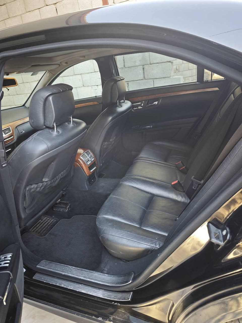 السلام عليكم
مارسيدس فئة S350
 موديل 2006
رقم بصرة تسجيل جديد 
السعر 16.500$
للتواصل ***********
