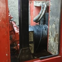 للبيع او مراوس سكانيه بومه كاتم بلاد انجكتر حجم ٤٢٠ سيت بلاد موديل ٢٠٠...