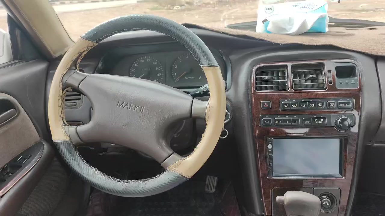 مارك نفخ
مديل 1992
محرك ونجي
كير كهربائي 
سياره مكفوله من كلشي 
الكير المحرك مكفولات 
حداديه جديده
سياره معايزه اي شي 
السعر 68 وبيه مجال
***********
