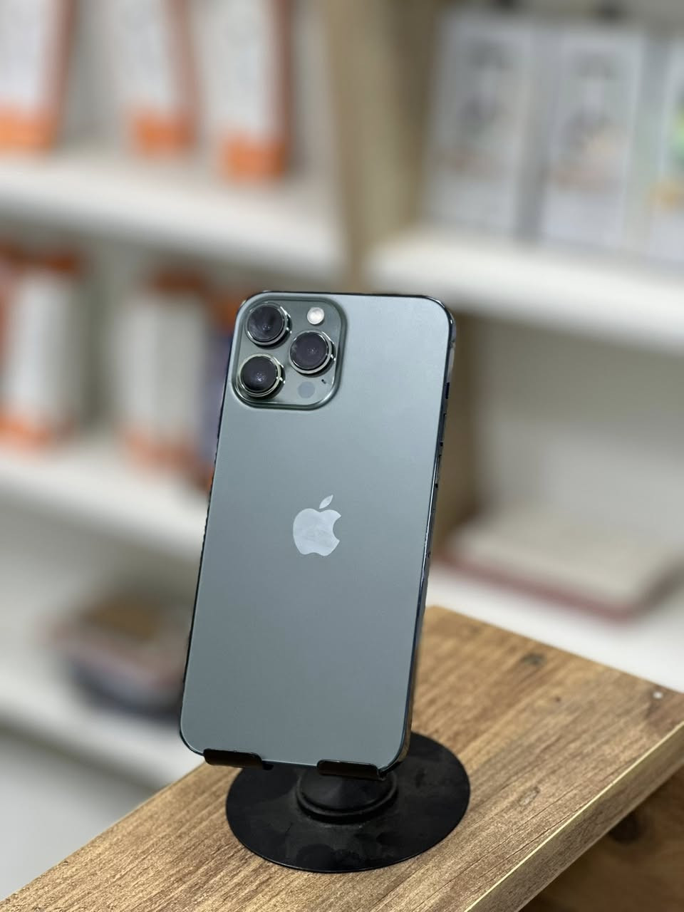 للبيع ايفون 13 برو ماكس
ذاكرة 512
بطارية 82
فيس ايدي شغال 
مستبدل شاشة جيده 
السعر 425 وبي مجال 
للأستفسار ***********
#مكتب_المتميز_لبيع_وشراء_الاجهزة_المستخدمة
