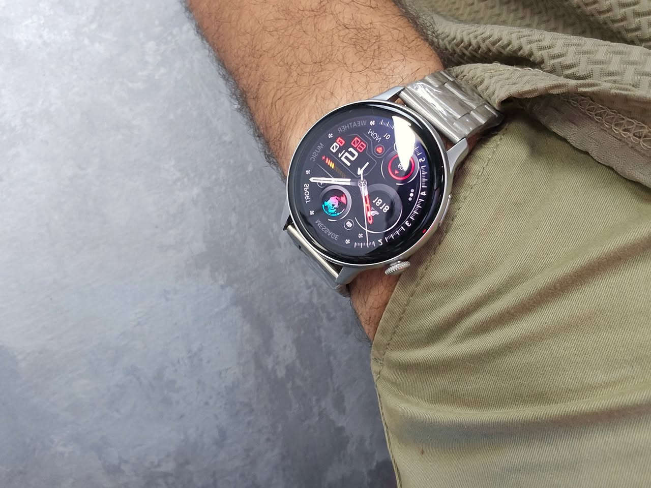 الساعه المميزه من براند Oteeto اللي جنيه بمواصفات وسوقت وير مميز جدا 
� *Oteeto Watch 4* – ساعة ذكية عصرية وذكية لأقصى حد 

� شاشة OLED 1.43″  
� بطارية تدوم حتى 4 أيام  
� مقاومة للماء بمعيار IP68  
� تتبع نبض القلب وSpO₂  
� إشعارات المكالمات والرسائل  
� متوافقة مع iOS وAndroid  
� تصميم أنيق وخفيف الوزن  

ريفيو تفصيلي للساعه : 
https://youtu.be/X8ennRLtD7U

� للشراء والتفاصيل اكتر عن الساعه من خلال اللينك ده  :  
https://elmaktabatech.com/product/oteeto-watch-4/


**إذا كنت صاحب هذا الإعلان وتريد حذفه لأي سبب، رجاءا أرسل رسالة إلى الدعم الفني**