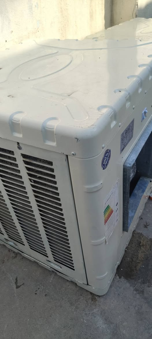 سلام عليكم مبردات صليه بعدهن جدد كلش وحده واحد ونص وثانيه 2 ونص زغيره 75 وجبيره 100 مكاني الشعب رقم *********** واتساب
