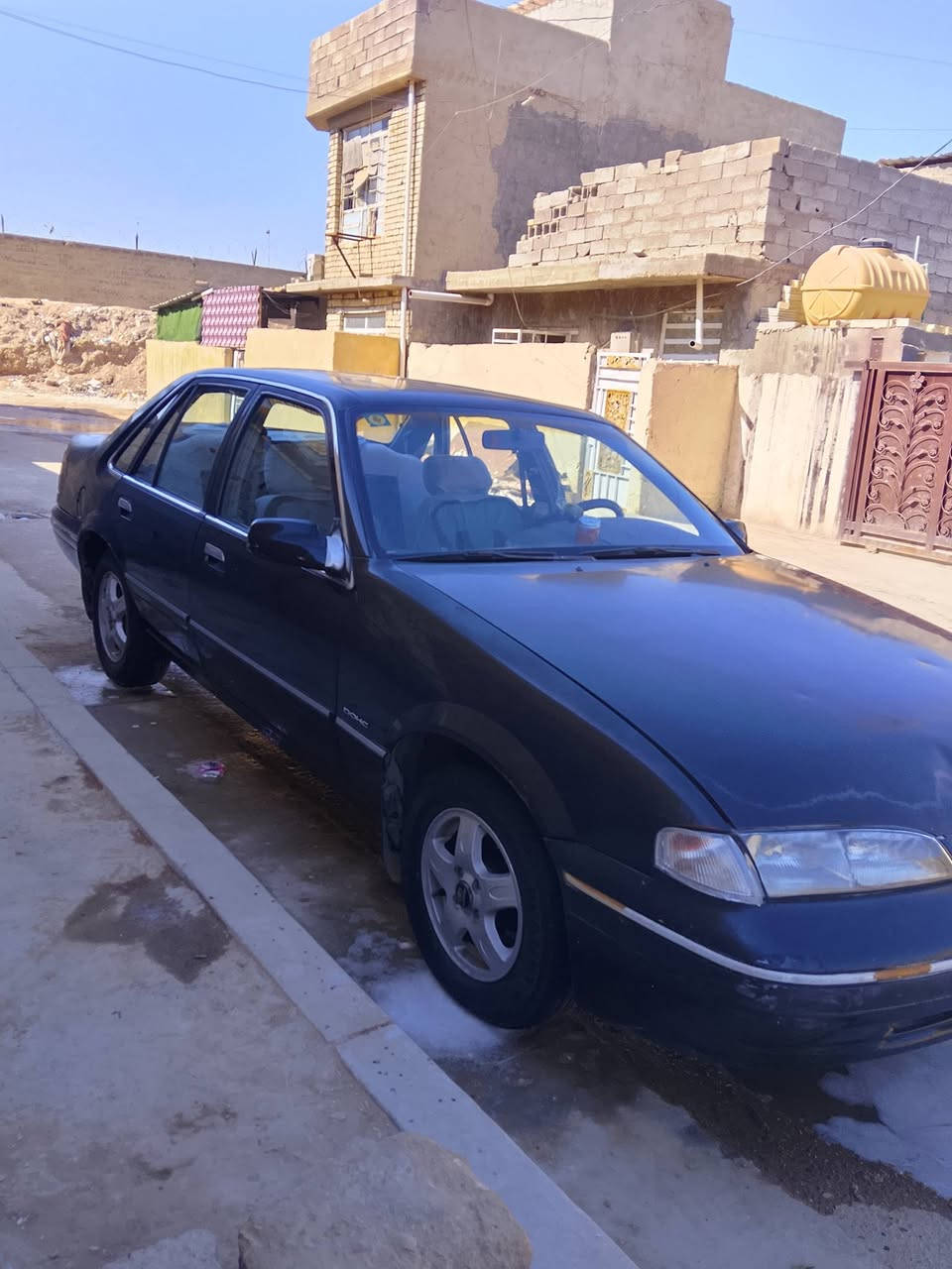 للبيع سيارة برنس فراشة 
موديل 96 مكفولة من الضربة والصبغ 
السعر 48 وبيها مجال 
رقم الهاتف ***********
