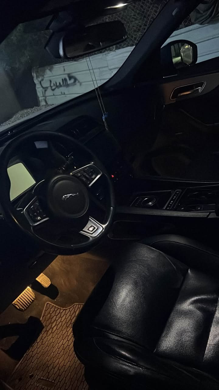 جكور f_pace 
2018
للبيع بلنقد او بلاقساط 
عنواني بغداد 
*********** بغداد, العراق
