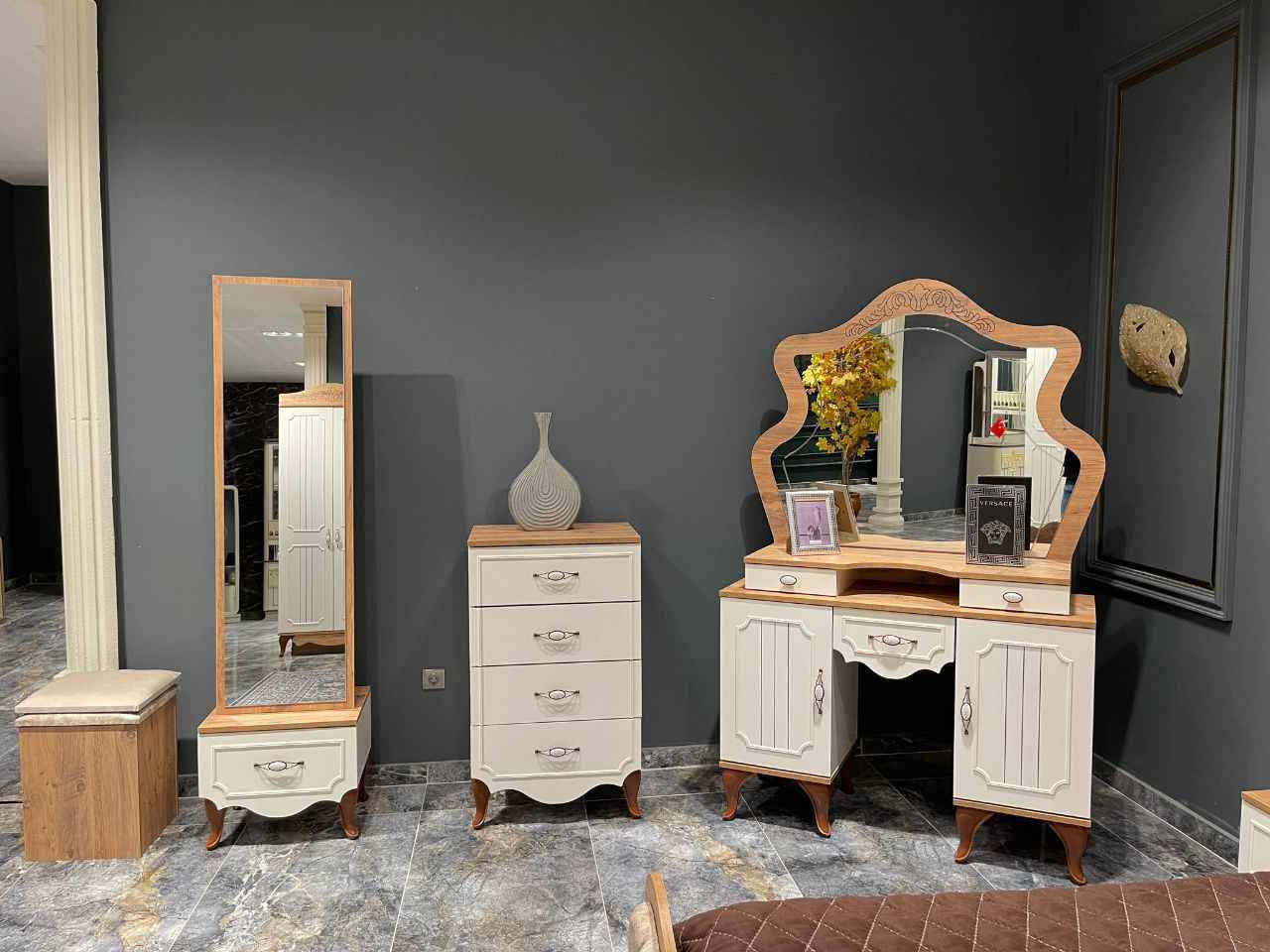 *موديل     هوليا برو    الكانتري*
 
 

*9قطع   كنتور ملحق*
*قياسات ظخمه*
*السرير مخزن*
*برغي وچوي حديد*
*ظهر بلوك*
*شغل أصلي* 
*مجرات داخل الكنتور*

*السعر  مليون500 الف كربلاء, العراق


**إذا كنت صاحب هذا الإعلان وتريد حذفه لأي سبب، رجاءا أرسل رسالة إلى الدعم الفني**