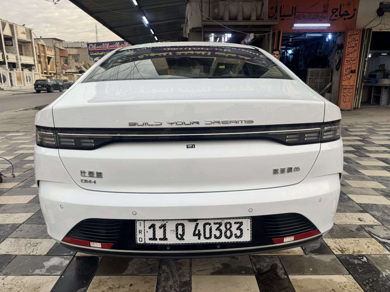 BYD ديستروير 2025
ماشية٤٠٠٠km
مكفولة كفالة عامة ملاحظة صغيرة شخط بلباب الخلفي موضح بلصورة 
العنوان بغداد الشعب شارع عدن قرب مطعم حجي عادل 
رقم الهاتف ***********
السعر ١٩.٢٠٠ مليون بيهة مجال بسيط
