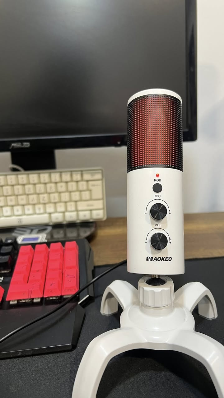 open box مو مستعمل
مايك حاسبة و موبايل 

من ماركة AOKEO موديل AK-9

RGB 11 modes 

بي خاصية تفعيل mute ب لمس 

زيرو تاخير 

خاصية تقليل الضوضاء 

سعر 30 الف 

توصيل متوفر لكل المحافظات 5 الف فقط


**إذا كنت صاحب هذا الإعلان وتريد حذفه لأي سبب، رجاءا أرسل رسالة إلى الدعم الفني**