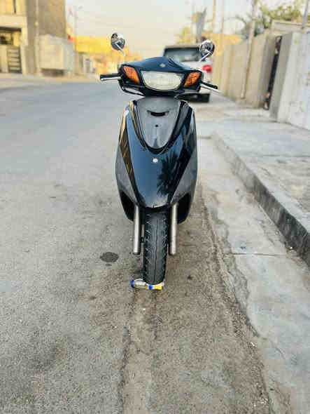 سلام عليكم دراجة بريز نوزل للبيع

دراجه حيل حلوه ونضيفه ومنزله على ايدي من رنبه
كلهه شغاله وجاهزه محرك مكفول دراجه من كل شئ 
مكان بغداد كماليه
سعر اتصل ودلل
رقم***********
