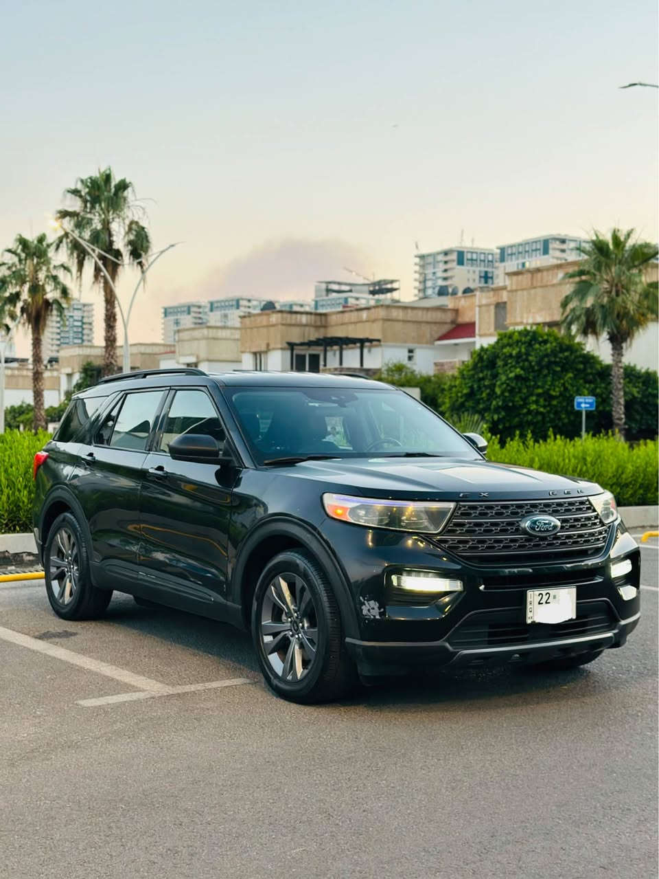 السلام  عليكم ورحمة الله وبركاته 

‏‎‏‎       ——— لـلـبـيع  ———

‏‎‏‎فورد اكسبلورر   —   Ford Explorer 

‏‎‏‎وراد أمريكي.     —   بدون ايرباك

‏‎‏‎الموديل           —   2022

فئة.                 —   XLT

حجم المكينه   —   V4/2300T

‏‎‏‎اللون               —    اسود   

‏‎‏‎المسافه المقطوعه — 100.000 mil 

‏‎‏‎حاله السياره. — 

‏‎‏‎المواصفات 
‏‎‏‎- بصمة تشغيل 
‏‎‏‎- بصمة أبواب 
‏‎‏‎-تشغيل عن بعد 
‏‎‏‎-ترحيب عند الاقتراب 
‏‎‏‎-كشنات جلد 
-داخل لونين مميز 
‏‎‏‎- رادار جانبي 
‏‎‏‎-رادار امامي 
‏‎- رادار خلفي 
‏‎‏‎- شاشه كبيره تدعم نظام الأبل كار باي ونظام الاندرويد 
‏‎-تدفئة ستيرن 
‏‎-گير ماوس 
‏‎-اوتو هولد
‏‎-اوتو ستوب 
‏‎-هندبريك بصمه 
‏‎-٧وضعيات قياده 
‏‎‏‎-كشنات تدفئة 
‏‎‏‎- ستيرن بحركه كهربائيه 
‏‎‏‎- تبريد مركزي 
‏‎‏‎- بگ لايت LED 
‏‎-صندوق كهربائي 
‏‎‏‎- كود باب 
‏‎‏‎-كرسي السايق والراكب بحركه كهربائيه
‏‎‏‎-تحكم ستيرن جهتين 
‏‎‏‎-تحديد سرعه 
‏‎‏‎-مانع انزلاق 
‏‎‏‎-ليد نهاري
‏‎‏‎-كامره خلفيه دواره 
‏‎‏‎باقي المواصفات المعروفه 

‏‎‏‎رقم السياره    — أربيل  

‏‎‏‎للأستفسار.     — *********** —واتساب أربيل, العراق
