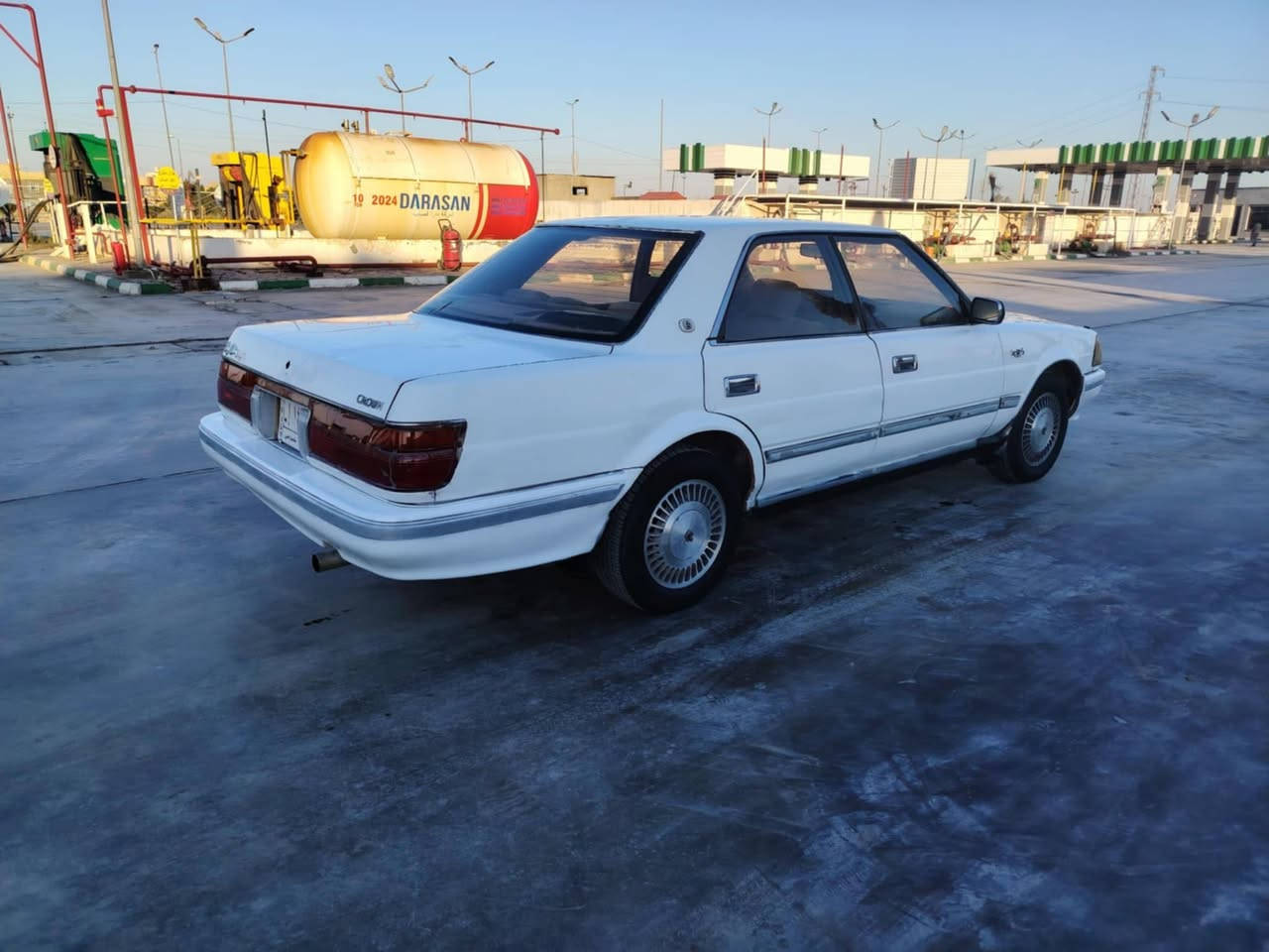 السلام عليكم هارتوب موديل 1991 رقم واسط مشروع وطني بسمي شخصيا مكينه وكير وحداديه تخم تاير تبريد شغال كهربائيات كله شغال مكفوله من الكص ونقل جثه العيب شرعي السعر ٢٨ قفل بيع مستعجل المكان واسط قضاء الحي الرقم ***********
