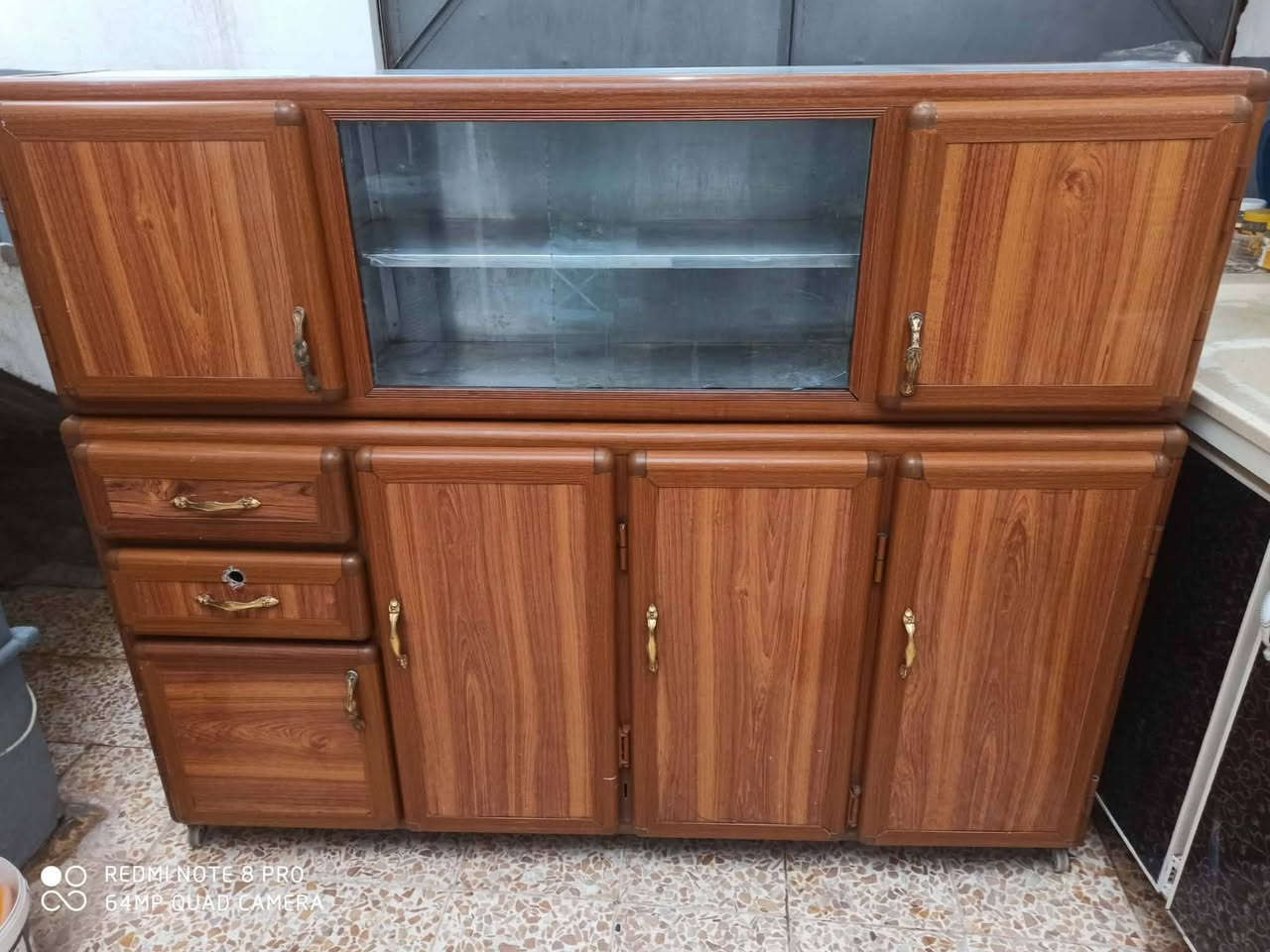 للبيع كاونت ر شغل ثقيل ارضي متر 70 ملحق متر 70 مكان موصل راشديه سعر 175 بي مجال رقم *********** اسيا ***********
