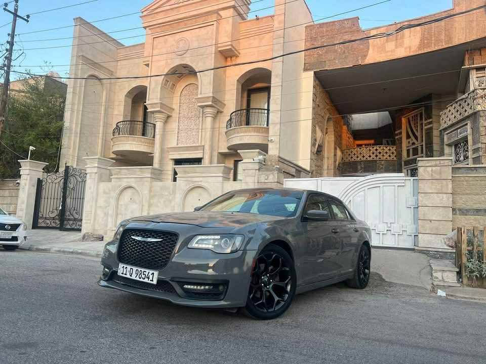 السلام عليكم
2019 جاملق وبنيد فول بدون بنو رامه 
كير ماوس كامره شاشه جبيره اس السياره
مكينه كير حداديه تخم تاير كلشي ع البلاد 
ماشيه90 مكينه 3600 
السعر 225 بيها مجال قليل 
موجوده صور الحادث والسونار رقم بغداد بسمي
***********
***********
