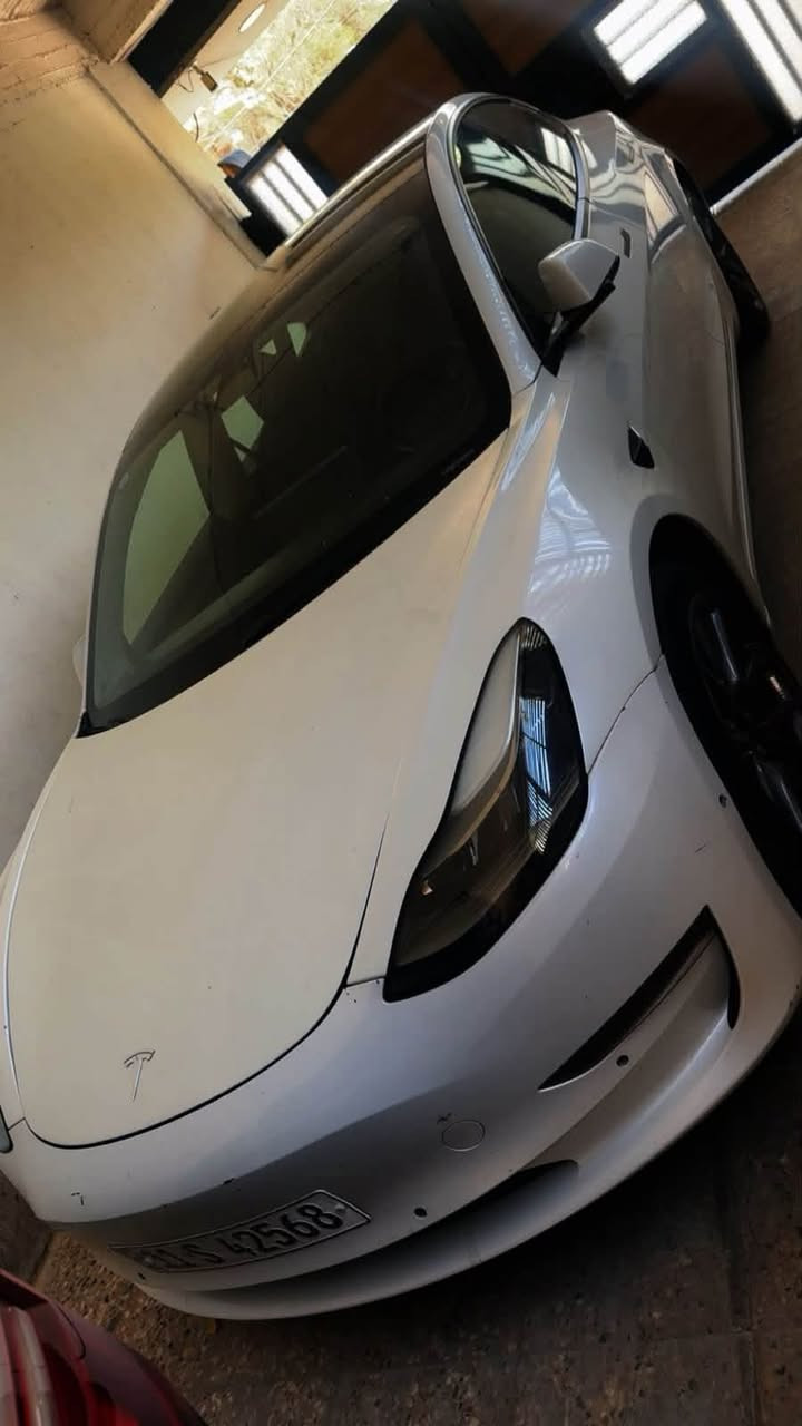 تسلا مودل 3موديل 2023للبيع او مراوس حسب القناعه حتى لو سياره
سياره تسلا مودل 3
اون لاين 
جميع تحديثات تنزل لسياره
سياره بيه قطعه وحده فقط
سياره نظيفه وخير من الله 
عنوان بغداد حي القاهره 
***********
