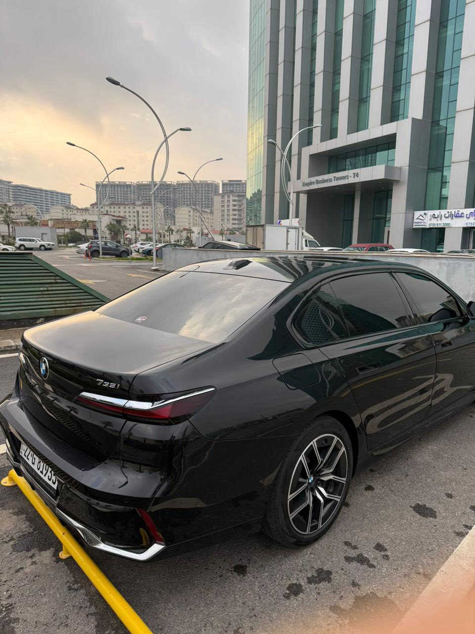 الكرستاله للبيع
بي ام دبليو
الفئة السابعه7 
2024حجم 735i
ماشية : 30,000 الف 
خليجي: كلين تايتل
شركه العروش 
الكاميرا الخلفية - سقف بانورامي - صندوق كهربائي  - التحكم على المنحدرات - كاميرا 360 - تدفئة المقاعد - تبريد المقاعد - بصمة - شاشة - مراقبة النقطة العمياء - التحكم التلقائي في درجة الحرارة - نظام بدء التشغيل - نظام فرملة الطوارئ - 8 وسادة هوائية - المصابيح الأمامية ليد - مصابيح الليزر الأمامية - عرض المعلومات على الزجاج الامامي - تدفئة مقود القيادة - لوحة قيادة رقمية - إنارة محيطية - أبل كاربلاي - التشغيل عن بعد - شاحن لاسلكي - ركن السيارة بالتحكم عن بعد - إغلاق الأبواب الناعم
السعر 875 
***********
