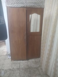 بيع مستعجل • غرفه اخشاب • ميز تواليت