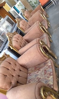 تخم ملكي • ١٠ نفرات • البوبيات