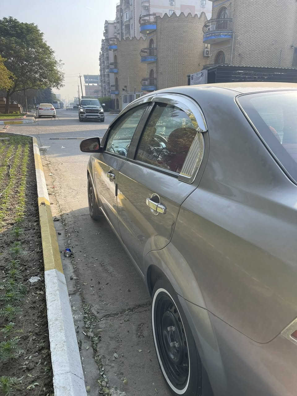 افيو 2008 مسكر گير عادي رقم ديالى جديد وهزة جديدة باسمي تحويل مباشر مصبوغة حزام بيها معجون بالهلال الايمن الخلفي ومعجون شوية بالبنيد والبنيد جارد 

تخم تاير جديد وصدر نضافة 90‎%‎ وباتري جديد وراديترات تبريد ومي ثنينهن بالصيف شديتهن جدد تبريد تدفئة شغالات  مدوشمة ارضية جلد نقصها بس العينة والصينية مال كلچ مكاني ديالى تقاطع الوجهية او بغداد 

السعر 52 وبيها مجال بسيط *********** ع الفيس ما متواجد اتصل وادلل
