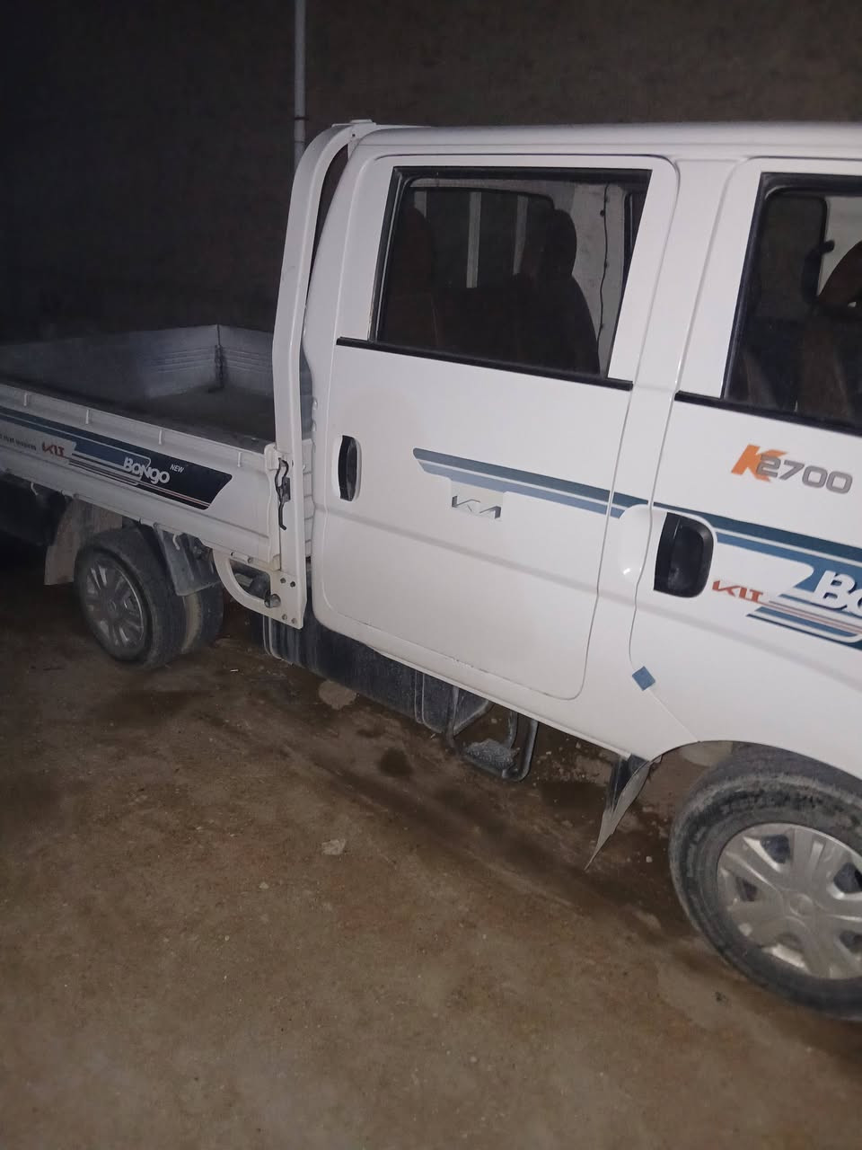 كيا حمل دبل قمارة
موديل 2023
مكفوله 
رقم انكليزي بابل بأسمي
سعرها 165 وبيها مجال للشراي
***********
