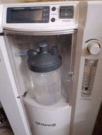 مولد اوكسجين • ٥لتر • مستعمل مرتين