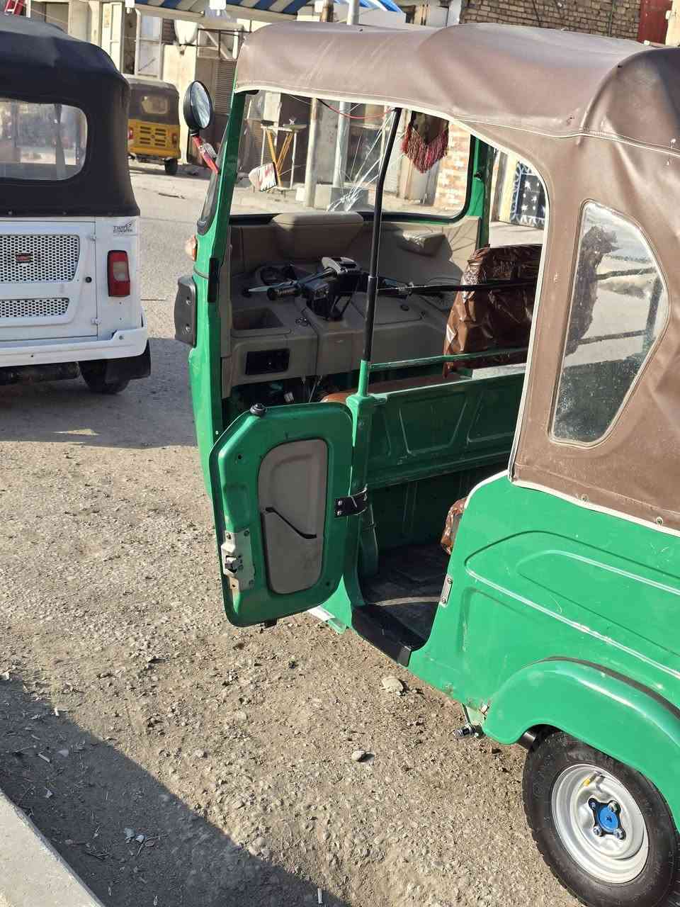 سلام عليكم شباب تكتك البيع وراق وكيل شاكر ابو المجر تكتك مكفوله كفاله عامه تكتك حلوه مال جناي سعر 7500وبيه مجال ***********👍
