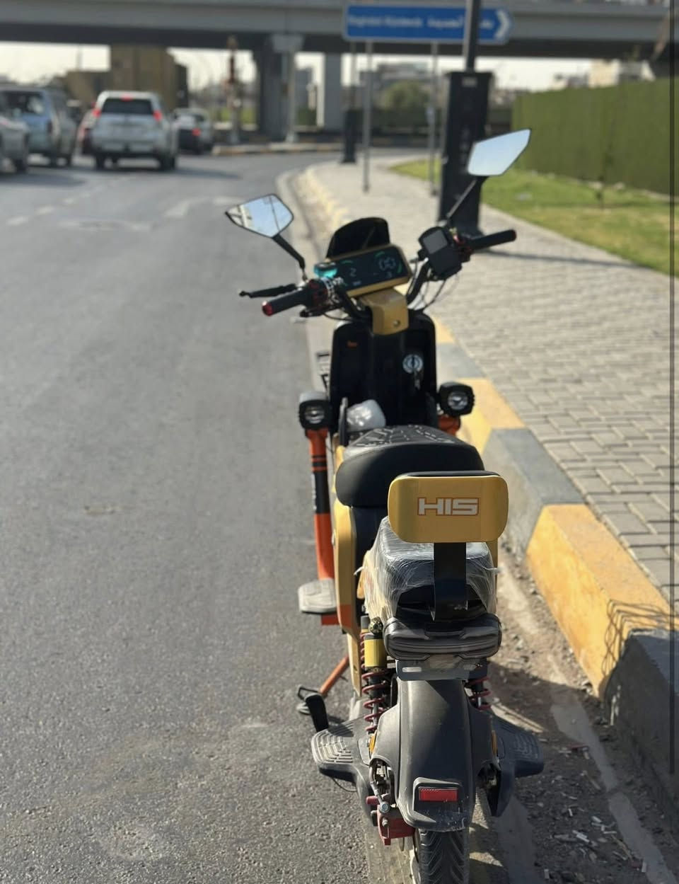 🛑سلام عليكم 
🛑دراجه شحن x900 للبيع 
🛑الدراجه نظيفه جدا 
🛑مواصفاتها
صندوق وبصمه تشغيل وسويج وتشغيل عن بعد وسماعات وبيها هواي شغلات 
🛑5بطاريات دبل His
🛑ملف 2000 حقيقي His
🛑سرعتها 75 حقيقي 
🛑السعر450 ألف 
🛑العنوان بغداد الزعفرانية 
🛑رقم الهاتف الأثير ‭ ‭0787 080 5040‬
🛑الآسيا ‭0770 885 4402
