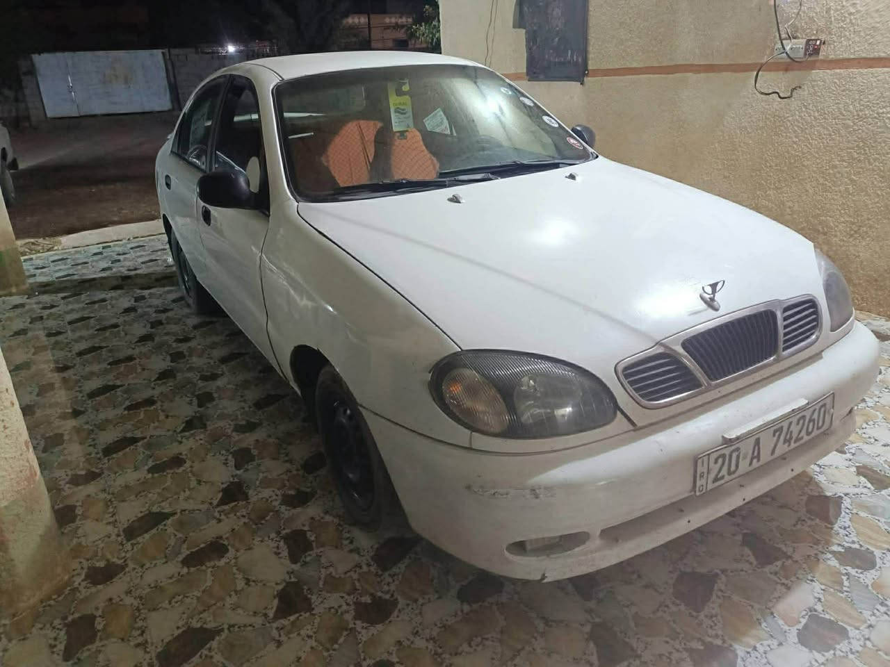 السلام عليكم سياره للبيع دايو لانوس سعر26 ورقه  مكاني بعقوبه جاهزه بس بيها تبخير *********** بيع او مراوس شعندك نزل
