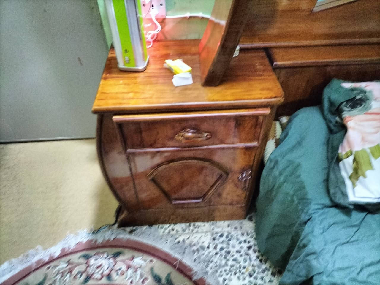 غرفه نوم  عراقي للبيع
هاتف *********** واتساب  مكان بغداد
