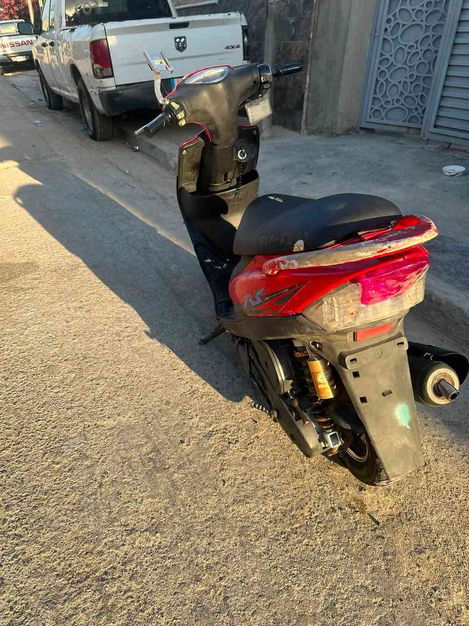 ماكس عدله للبيع دراجه بلاديه بيه غراض اصليه مكينته ما مفتوحه نقص باتري وستاند تعليك شراي اتصل *********** وتساب فقط مكان الدوره سعر خاص♥️
