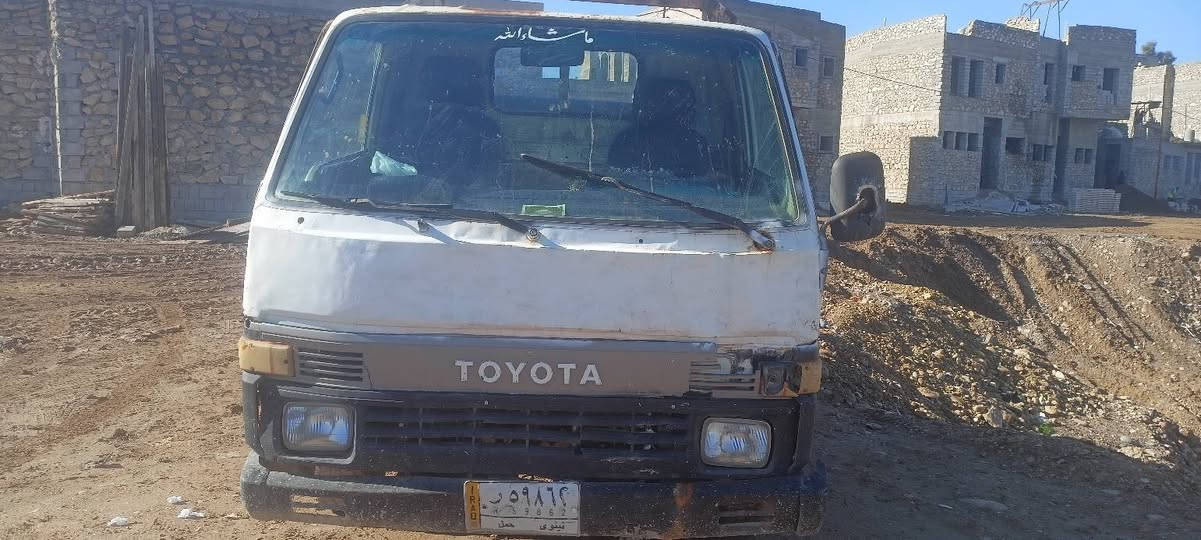 السلام عليكم تيوتا حمل
رقم ألماني ✅
محرك بداية صرف ✅
شرط التحويل ✅
باتري جديد ✅
بانزين وبيها كابون ✅
السعر 32 وبيها مجال✅
رقم الهاتف 
***********
***********
