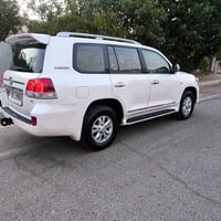 لاندكروزر • ٢٠١١ • فول مواصفات