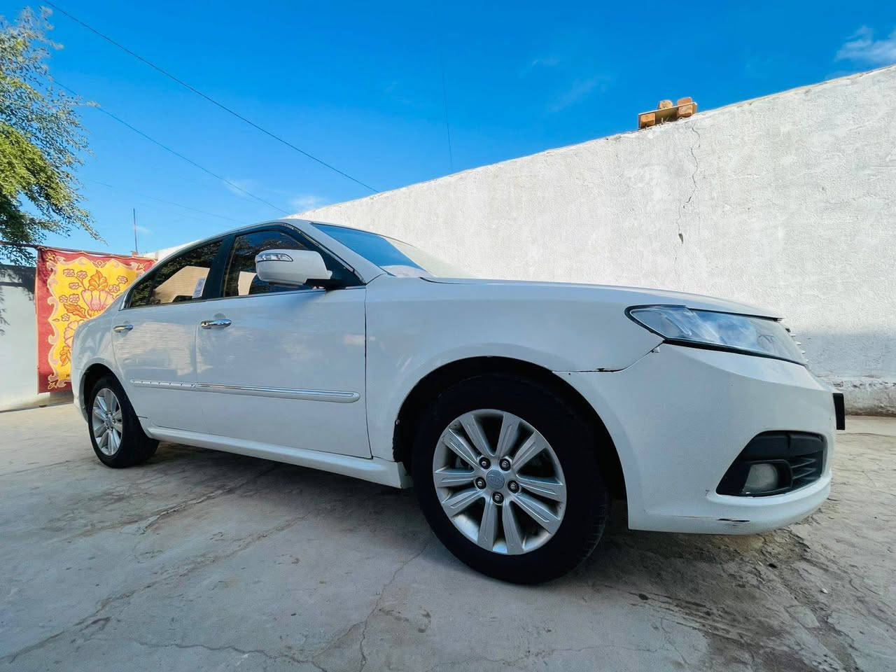 سلام عليكم
كيا اوبيتما 2010 ادوات متومه 
محرك وكير مكفول 
تبريد وتدفئه..  كهربائيات كلها شغاله
تايرات جدد..  حداديه جديد  
السعر 47وبيها مجال مكاني ناصريه 
***********
