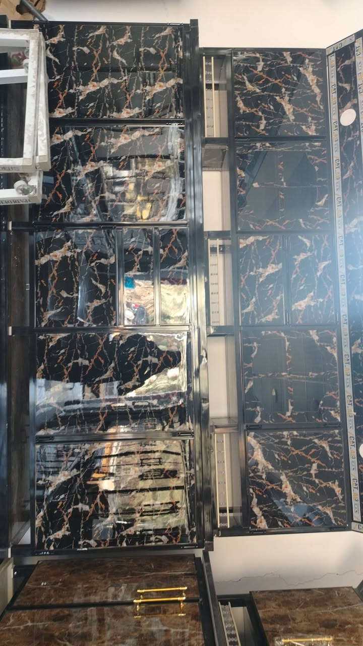 سلام عليكم يوجد كاونترات جديد للبيع القياسات.
1_مترين ونص والسنك متر 30 مرمر
2مترين والسنك متر 30 مرمر الاستفسار على هاذه الرقم *********** بي واتساب مفتوح يوجد شد  توصيل كافت مناطق
