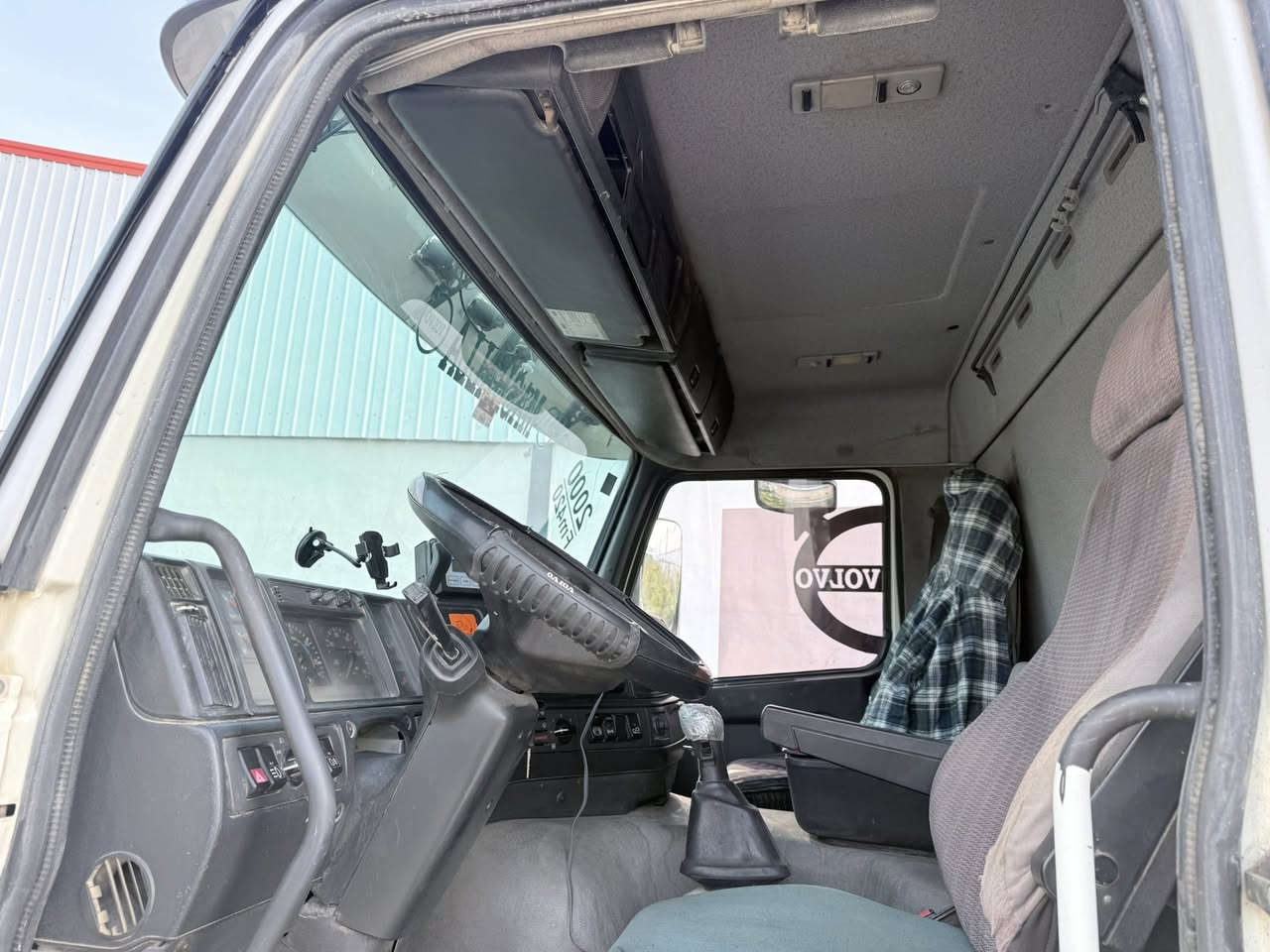 لبيع فالفو fm12محرك 420كير 3/3فول موصفات سعر خاص رقم كركوك بيلاد شانصي تويل معرض محمد سعود مكاينات وسيارات ***********
