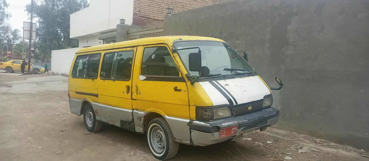 كيا بسته موديل 93رقم احمر بابل راعيها موجود يريد تحويل مايسوي وكاله بلحله السياره كله مكفول ماعدا المحرك يبخر السعر 15ورقه استفسار على الرقم التالي ***********
