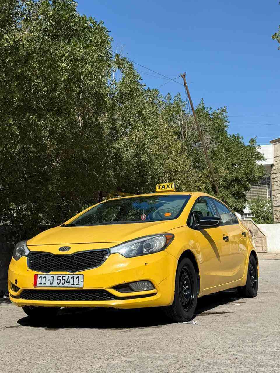 السلام عليكم 

كيا فورتي للبيع فقط
بدون مراوس ٢٠١٤
وارد امريكي ليبل واحد
حادثه بنيد فقط بدون دواخل
مكفوله كفاله عامه مدوشمه عام
 بنواب درجه اولئ 
صدر جديد بطاريه جديده مسويله 
سيرفس كامل سنويه وهزه ورقم
انكليزي بسمي سنويه تحويل ثانيوم
السياره احلى من الصور مكان السياره 
البياع حي العلام اي ستفسار اني حاضر 
شباب مكلف بنشر الرقم يمك واتصل 
***********@
