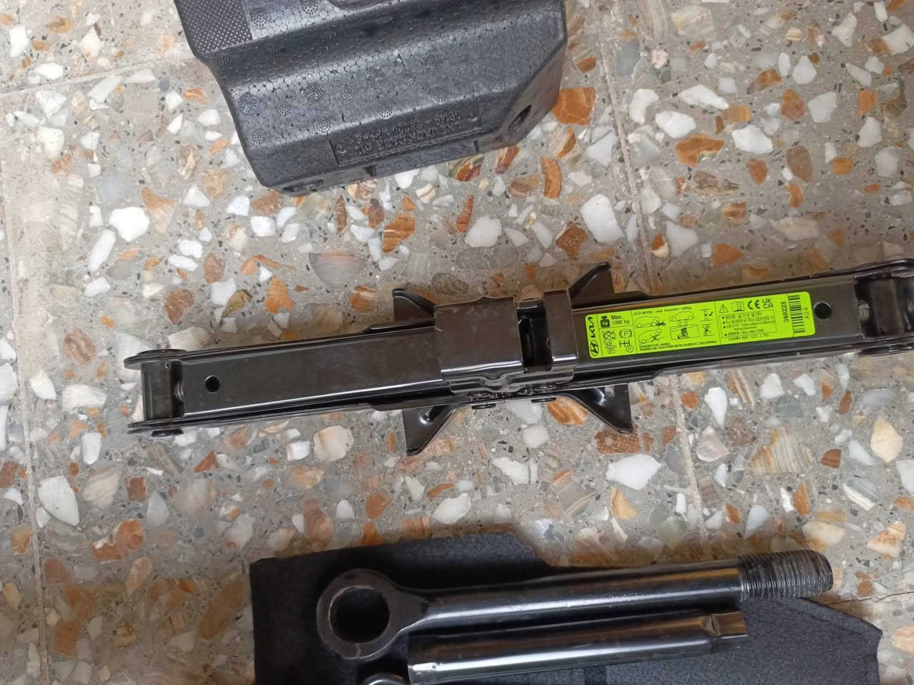 وصول قطع بالسايد  

فرشة صندوق تفصيخ اصلية (شركة)
سبير بالسايد عدد5 
جك +عدة  اصلي 
بردة صندوق تفصيخ 
شمعات أمامية
شمعات خلفية
دسكات أمامية 
دسكات خلفية 
درع مكينة بالسايد  

يتوفر كل قطع البالسايد نواعم +كهربائيات +لايتات 
كل شي متوفر 

 
*********** واتساب
