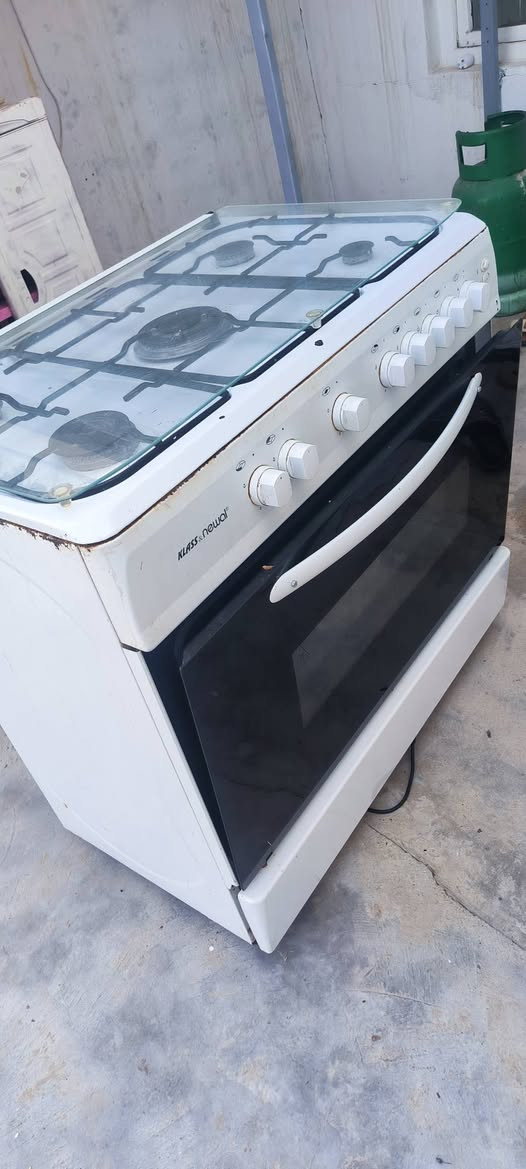 غازی  بێ  عیب    ماڕکەی   نیواڵ                   فە ڕە شی ئێرانی
700 شانە 3 بە 4
دۆشە کی دونفە ری   160 بە 2


**إذا كنت صاحب هذا الإعلان وتريد حذفه لأي سبب، رجاءا أرسل رسالة إلى الدعم الفني**